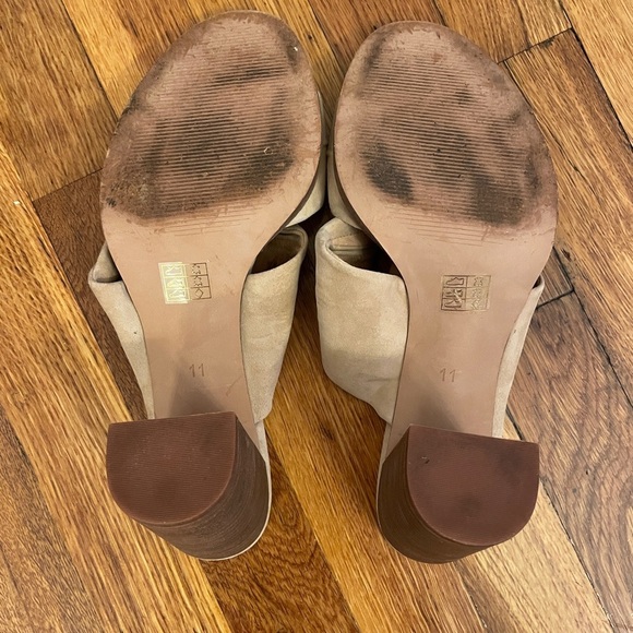 Madewell Alexandria Mule Sandal in Suede - Picture 3 of 4